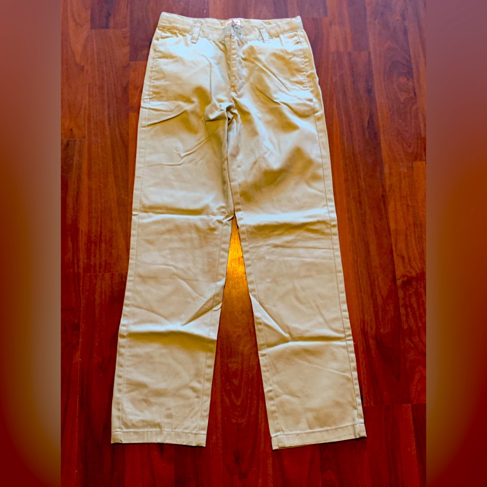 Cat and Jack Boys Chino. Size 14.